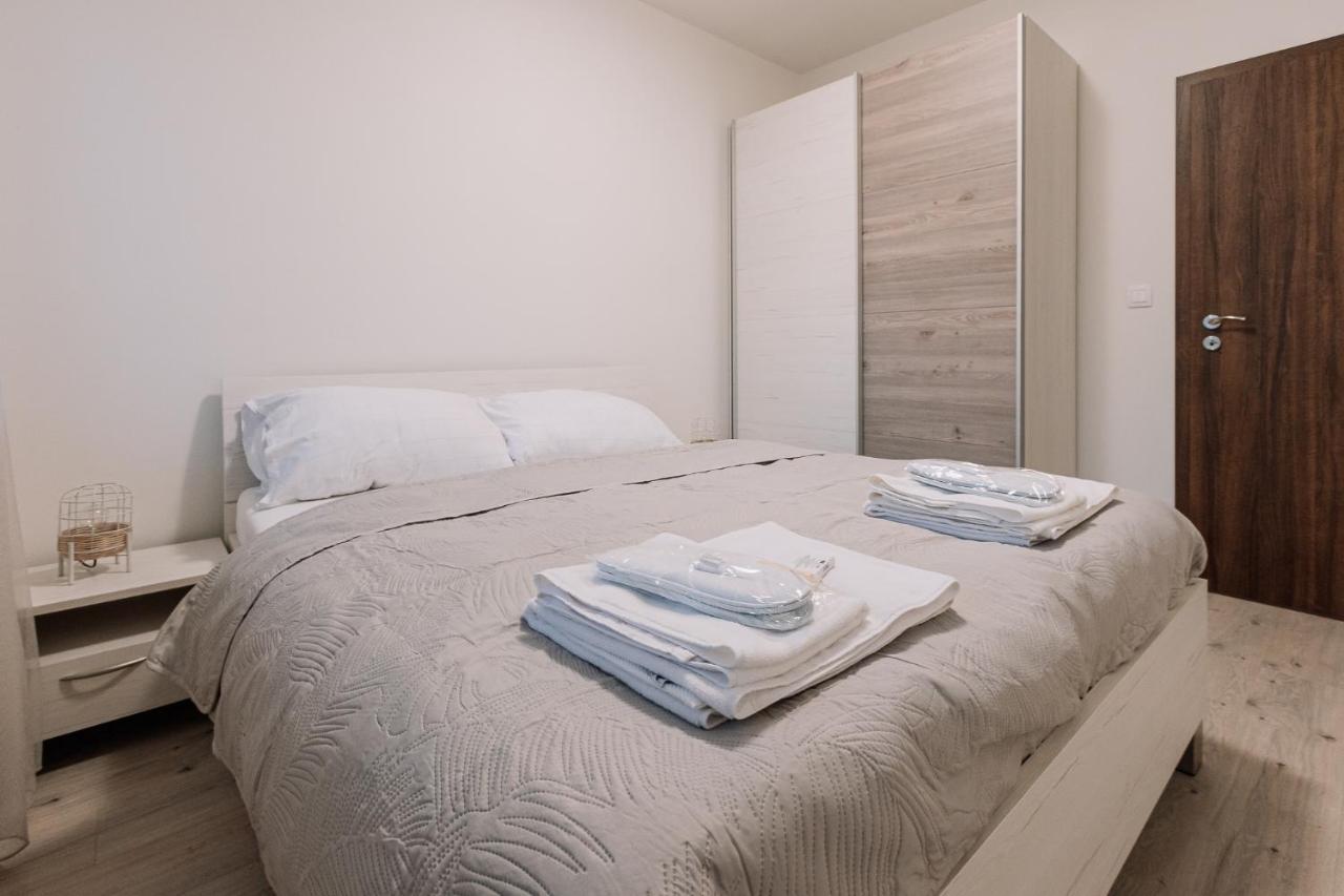 Skau Dunajska 58A Apt3 Daire Bratislava Dış mekan fotoğraf